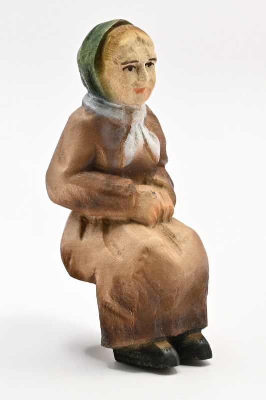 Waldfrau, sitzend 75 mm