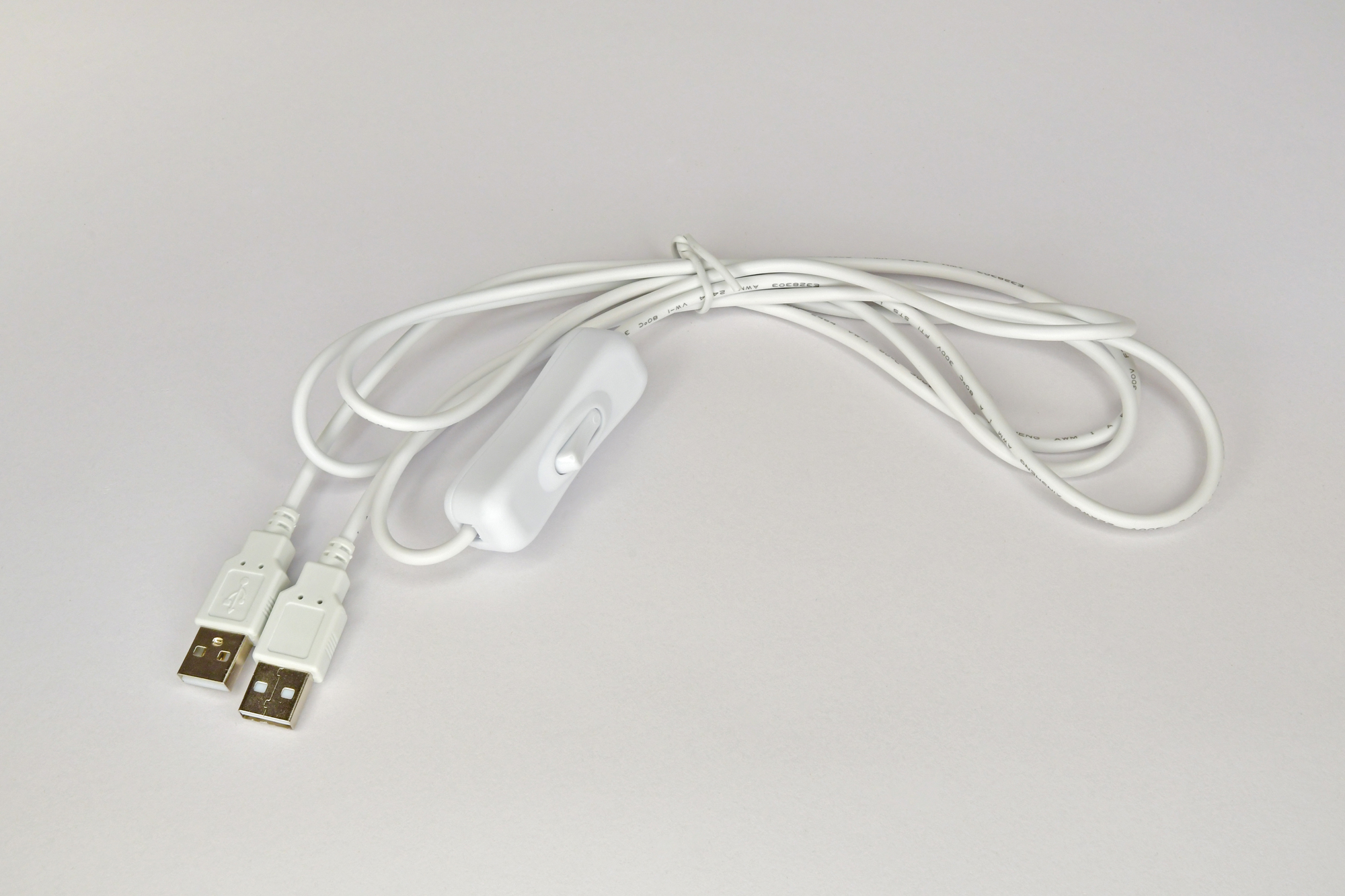 USB 2.0 Zuleitung 2m, Kabel weiß mit Schalter