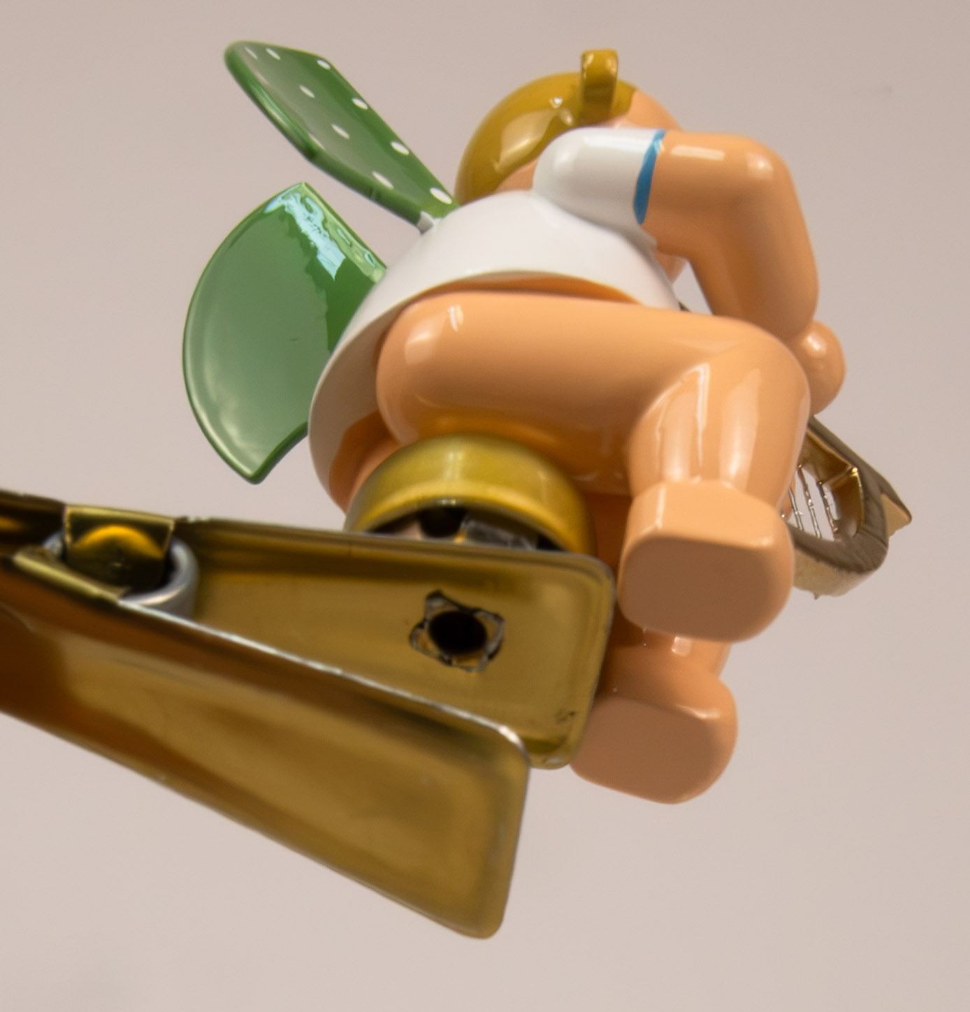 Engel mit Harfe, auf Klemme, blond