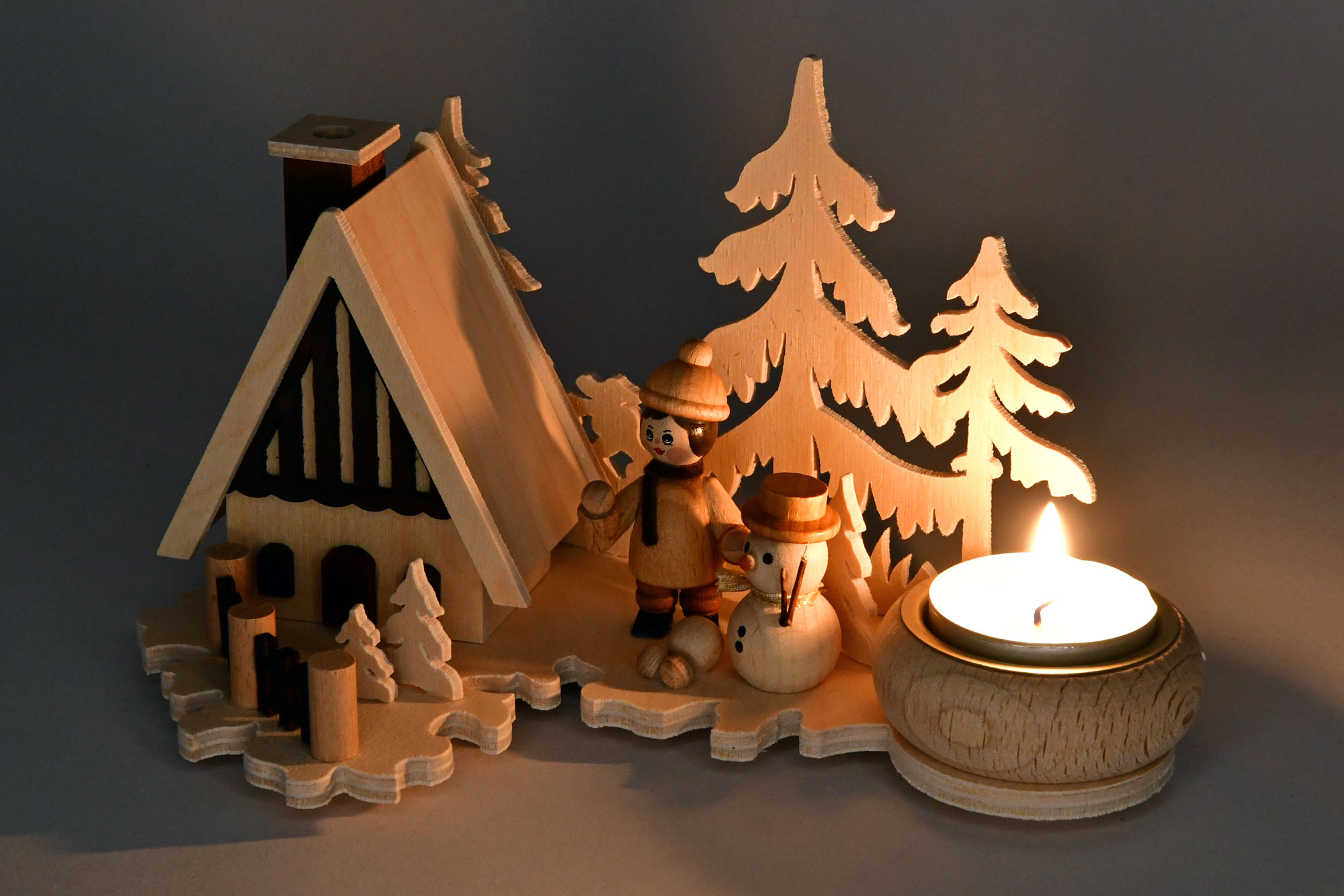 Teelichthalter mit Räucherhaus, Winterkind, Schneemann Teelichthalter mit Räucherhaus, Winterkind, Schneemann