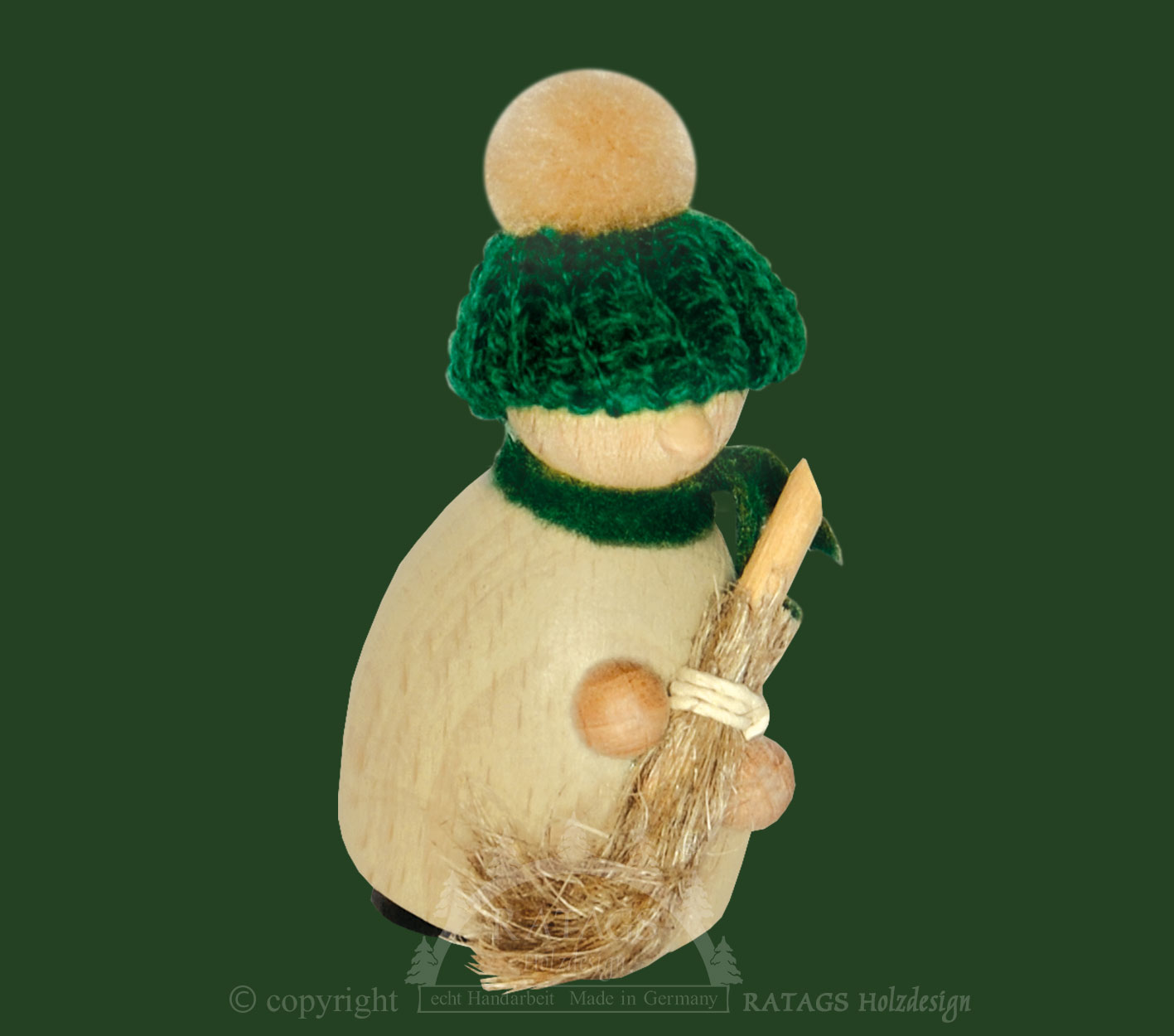 Snow-Molli, Junge Linie, with broom green knitted hat