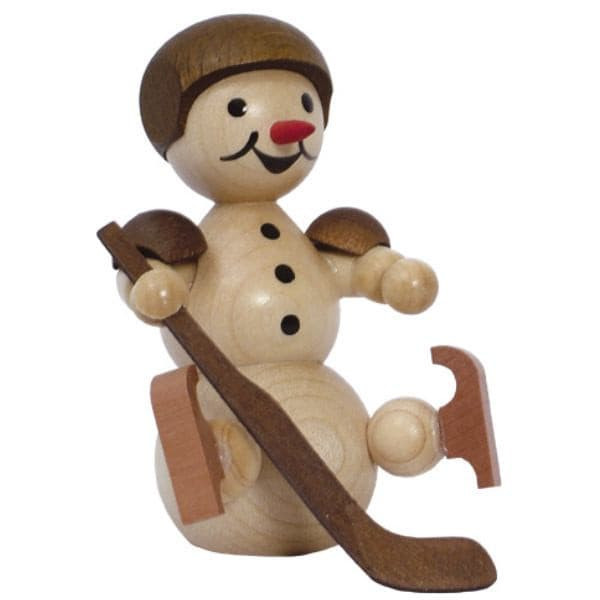 Muñeco de nieve «jugador de hockey», sentado, con casco, sin base, 8 cm.