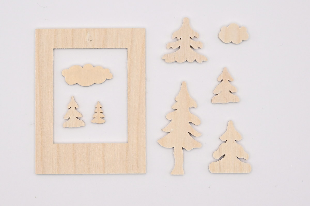 Tree decorations for crafting, 1 frame, trees