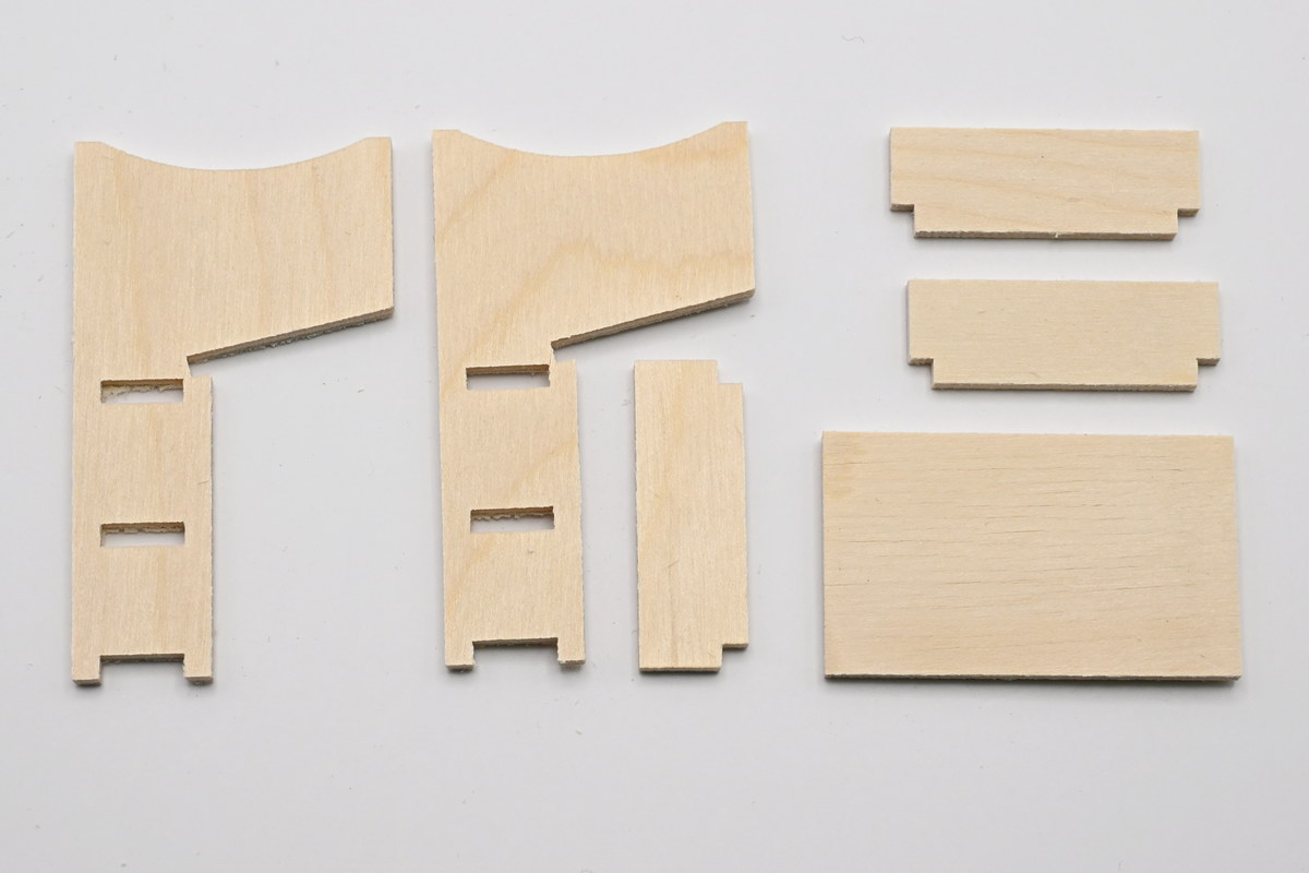 Mobili per bambole da costruire, scrittoio