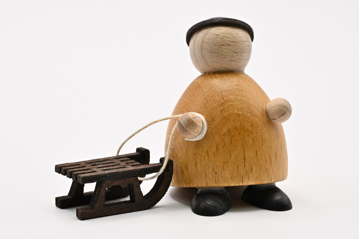 Molli med slæde, H 4,5 cm