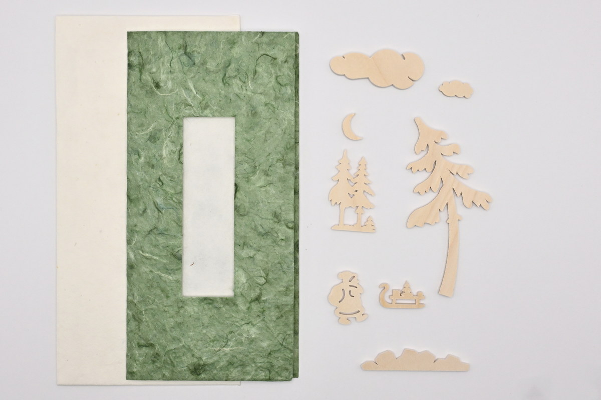 Card, green, with accessories