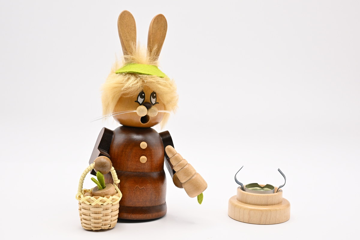 Räuchermann, Miniwichtel Häsin mit Karot H 16,5 cm