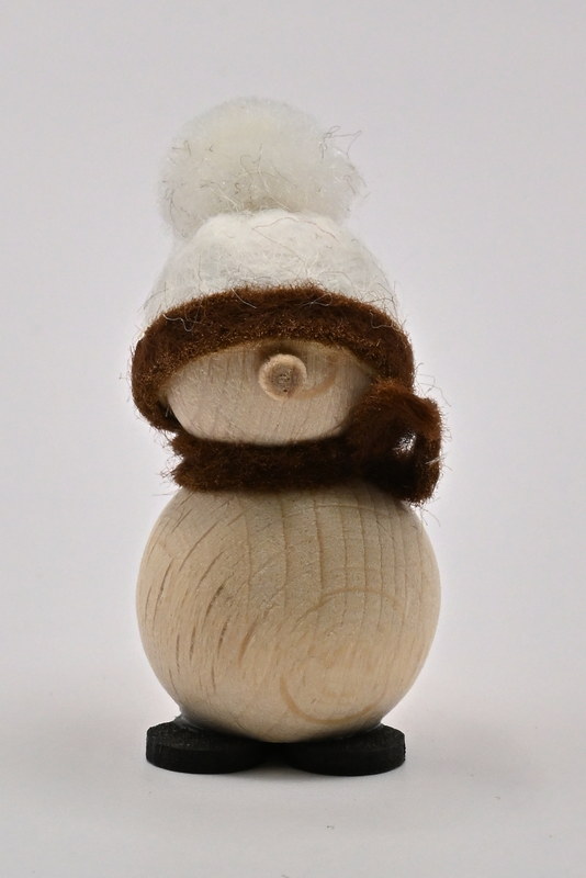 Sneeuwpop naturel, staand, witte muts, H 4 cm