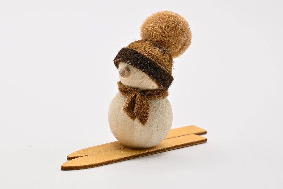 Schneemann mini, auf Ski 4,5 cm