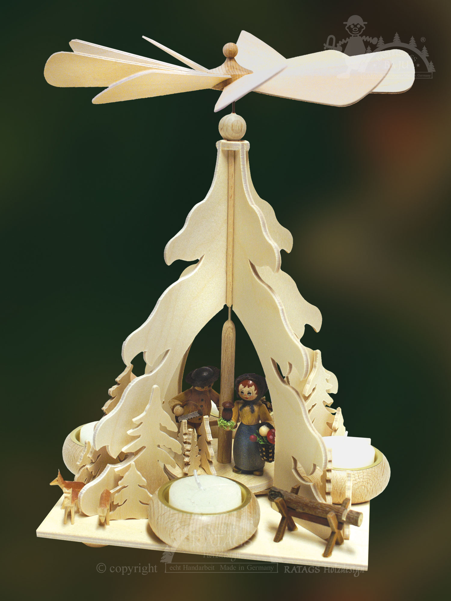 Tree pyramid for crafting, centre pole