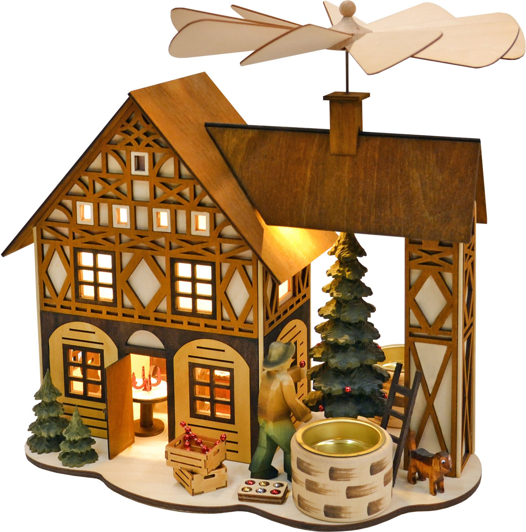 Half-timbered house pyramid, Christmas preparations