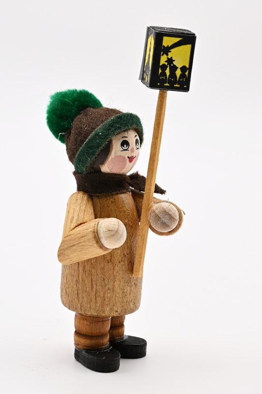 Figur Laternenkind, naturfarben grüne Mütze
