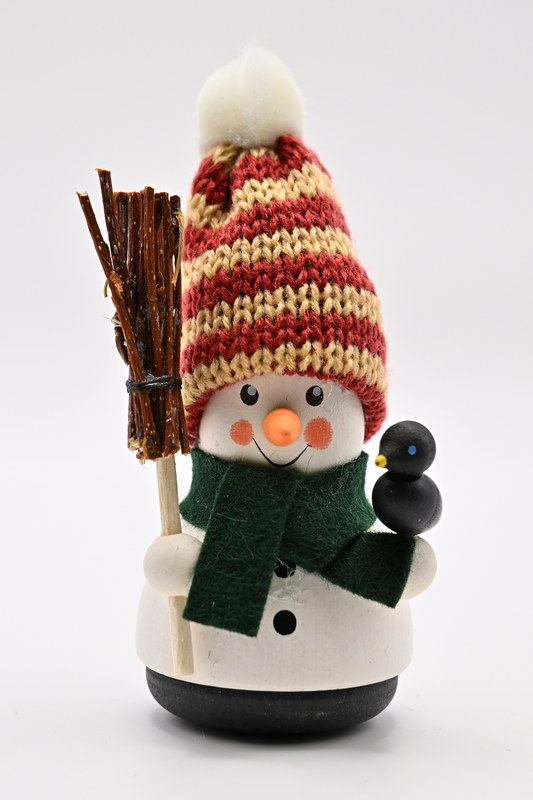 WM Schneemann m. Besen H 11 cm WM Schneemann m. Besen H 11 cm