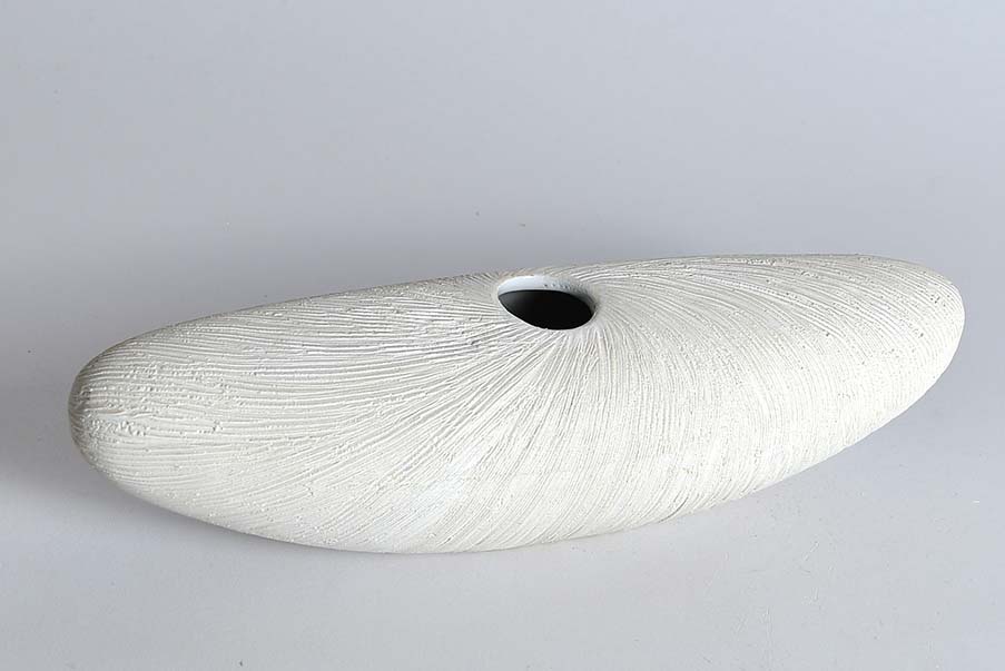 Vaas, crème, 26x7,5x7 cm