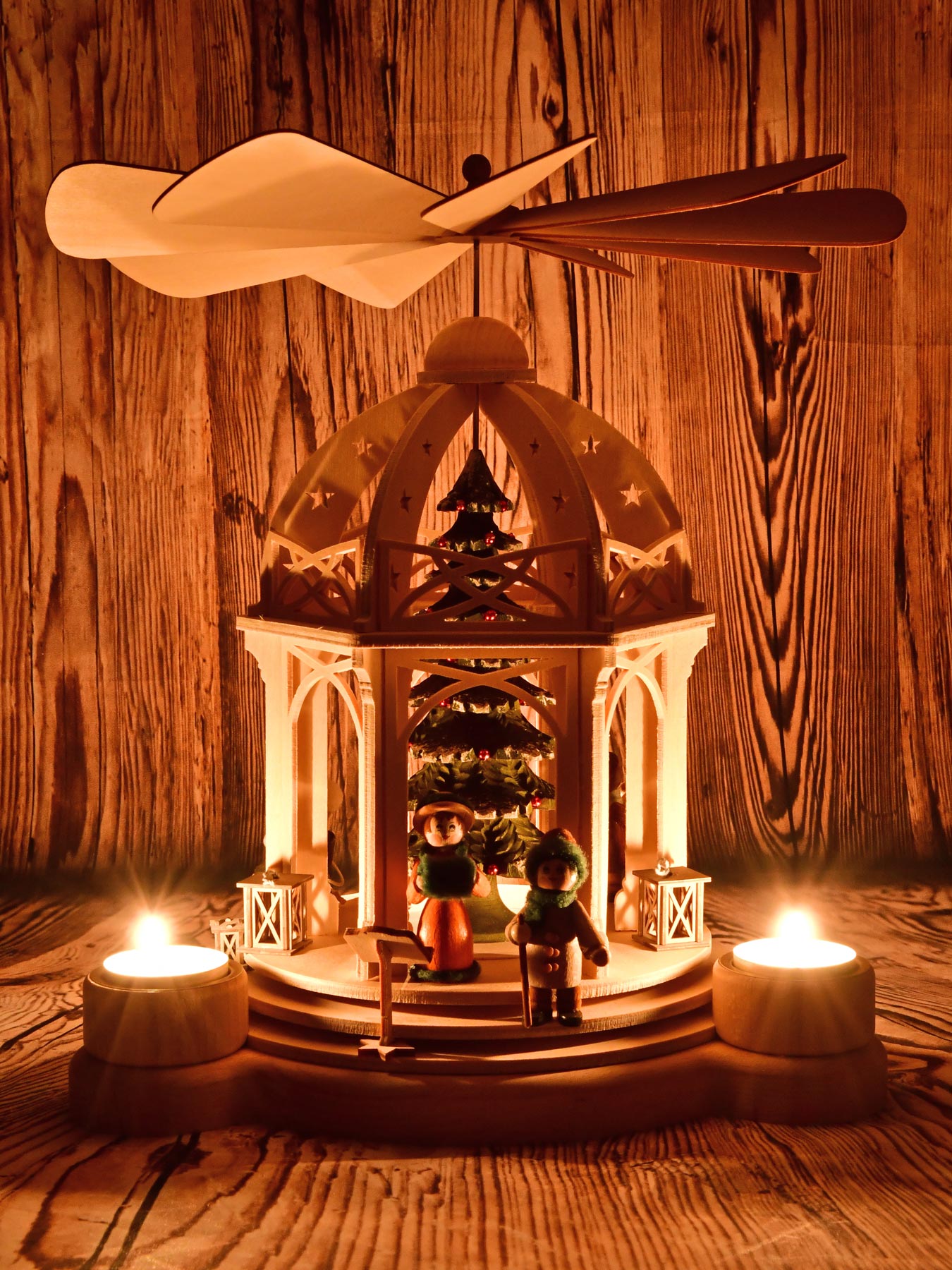 Pyramide, paviljongpyramide, bordpyramide