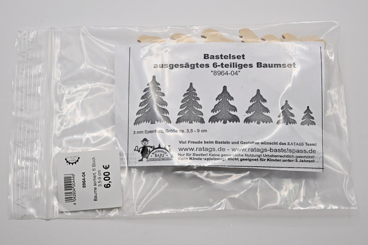 Träd sorterade, 6 stycken 3,5–9 cm