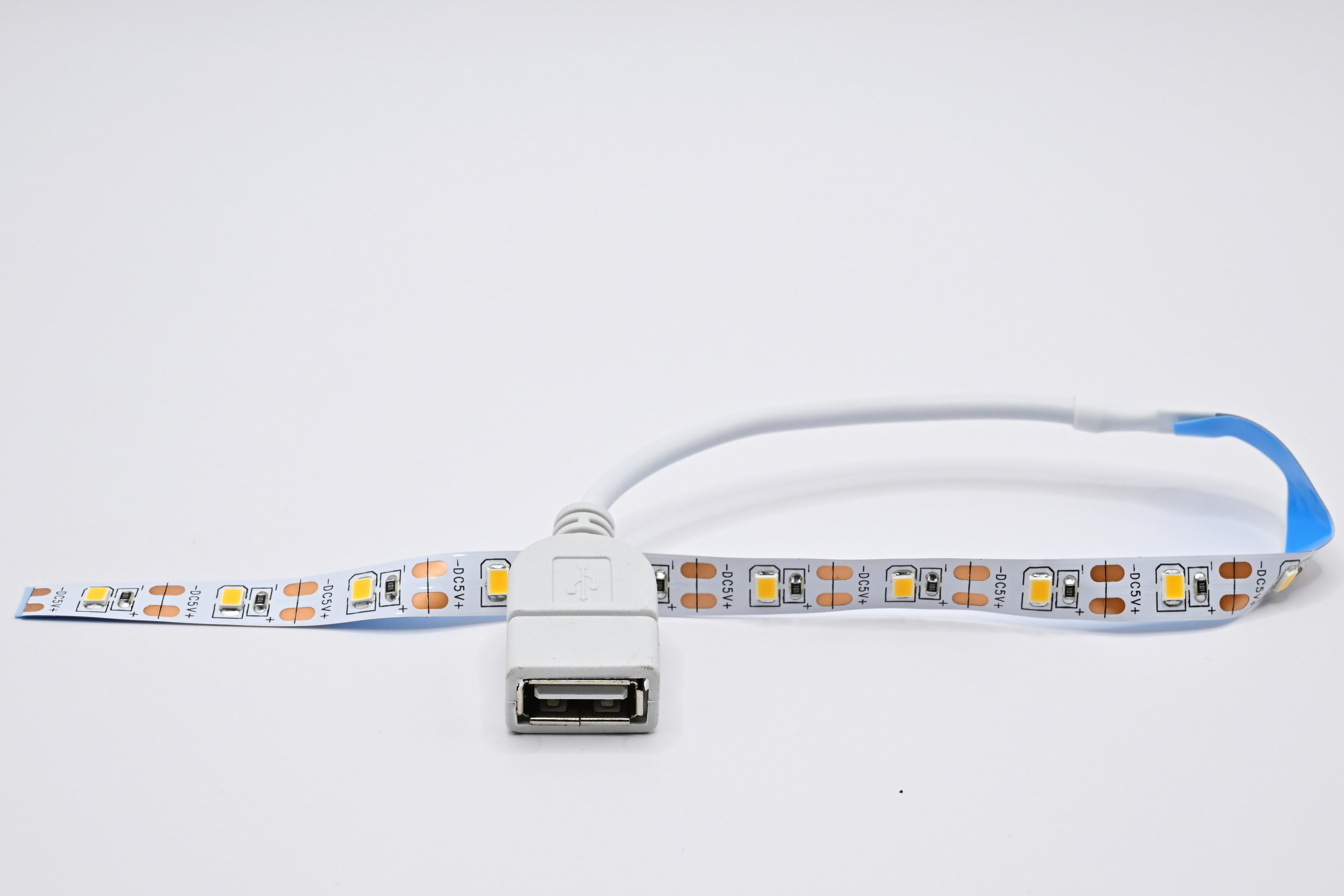 USB LED-szalag, hossza 20 cm, teljes USB, bekötőkábel 10 cm, IP20, USB-csatlakozó női.