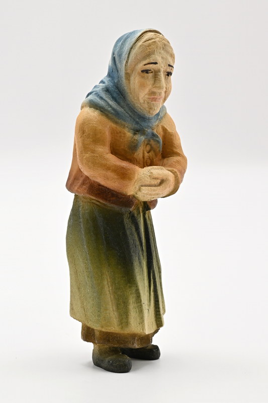 Grandmother with headscarf, coloured, 90 mm