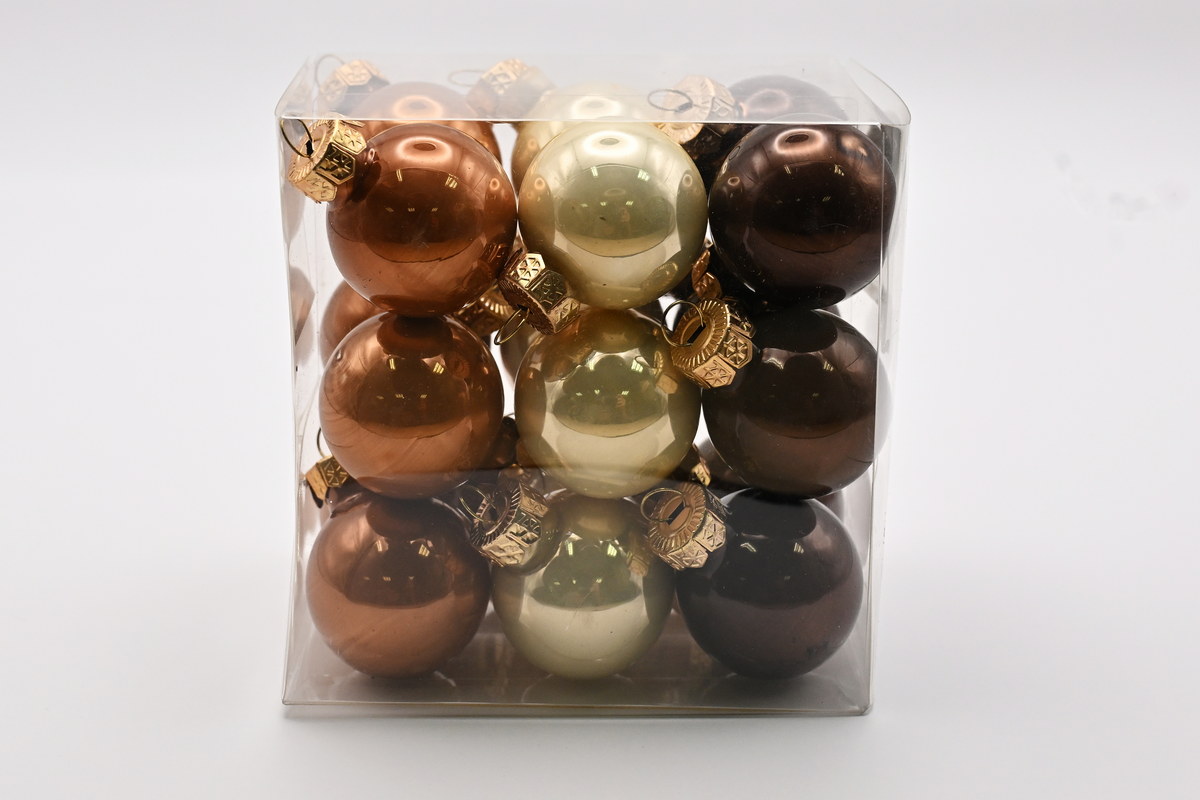 cb. 18 glassballs/cap opal natural combi