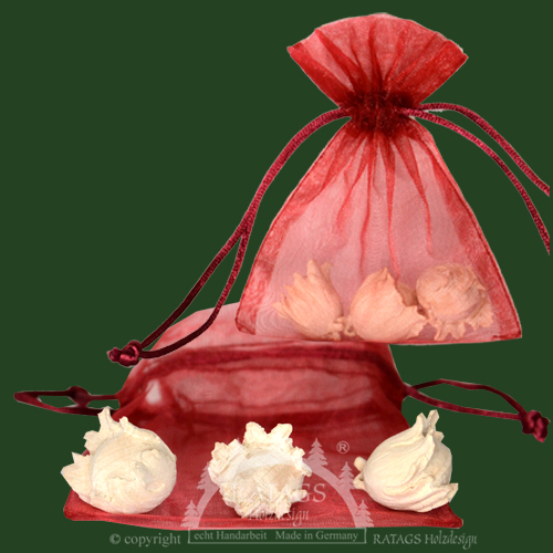 3 Hazelnuts for Cinderella, natural