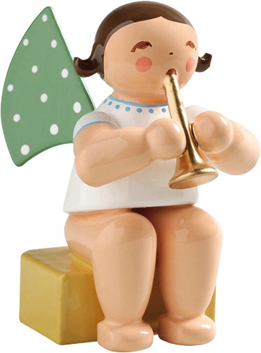 Engel, klein, mit Flöte dunkles Haar