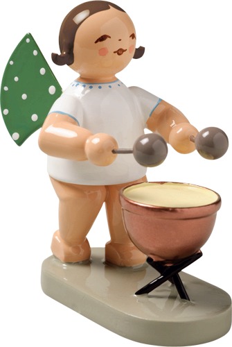 Engel mit Kesselpauke dunkles Haar