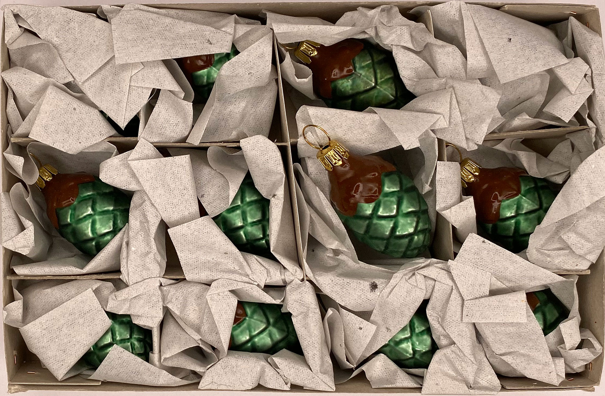 Glass cones, dark green/brown, 12 pieces, 4.5 cm