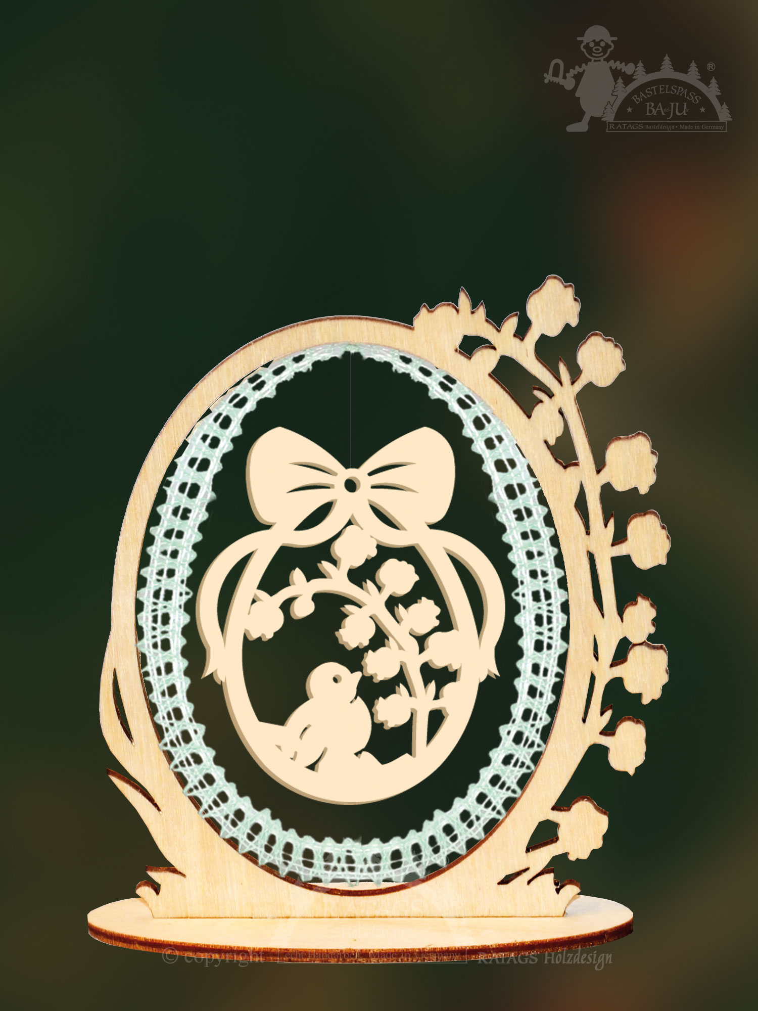 Bobbin lace frame, egg in a cluster of flowers