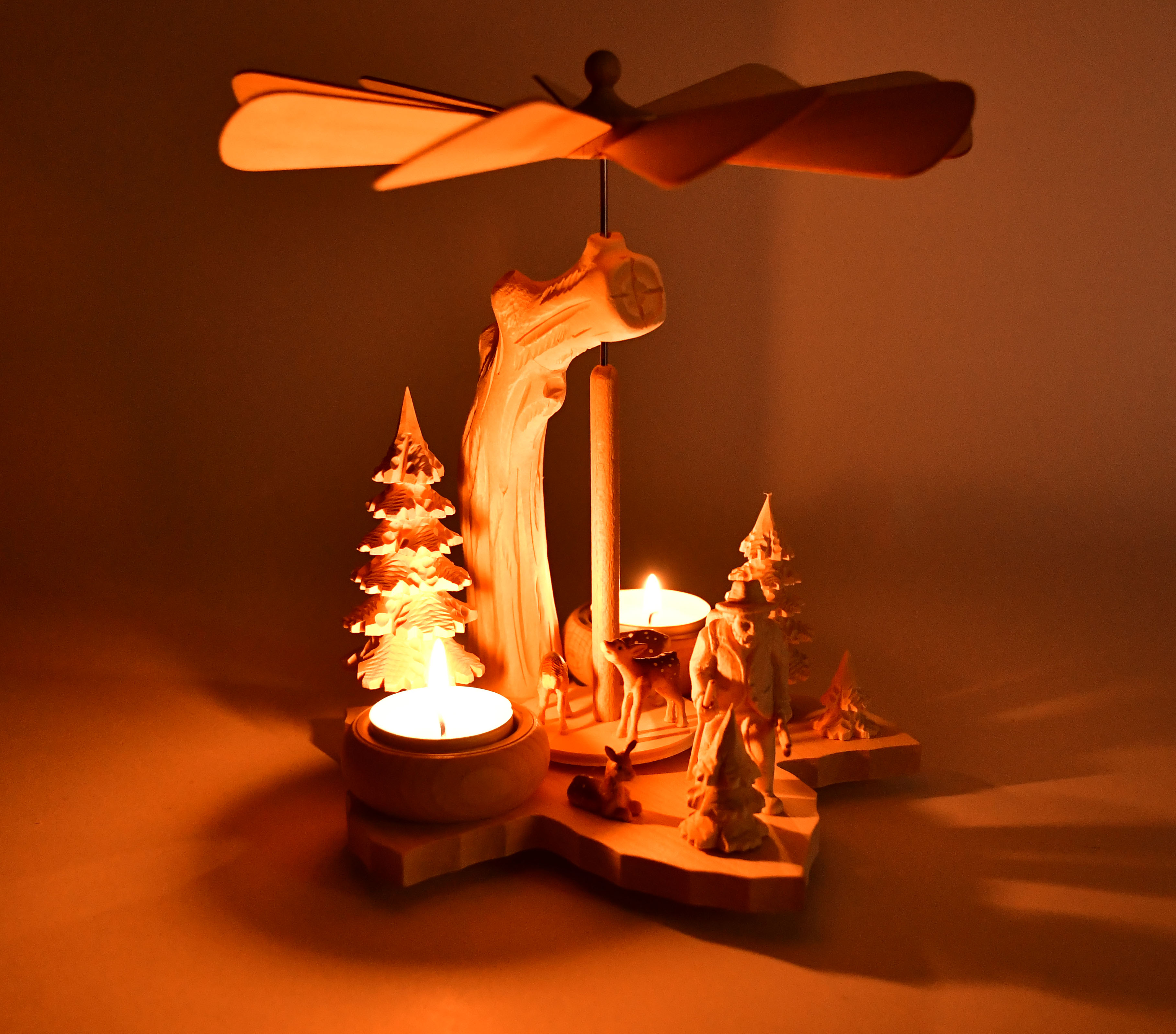 Leaf pyramid, forester with deer, solid wood, carved, deer