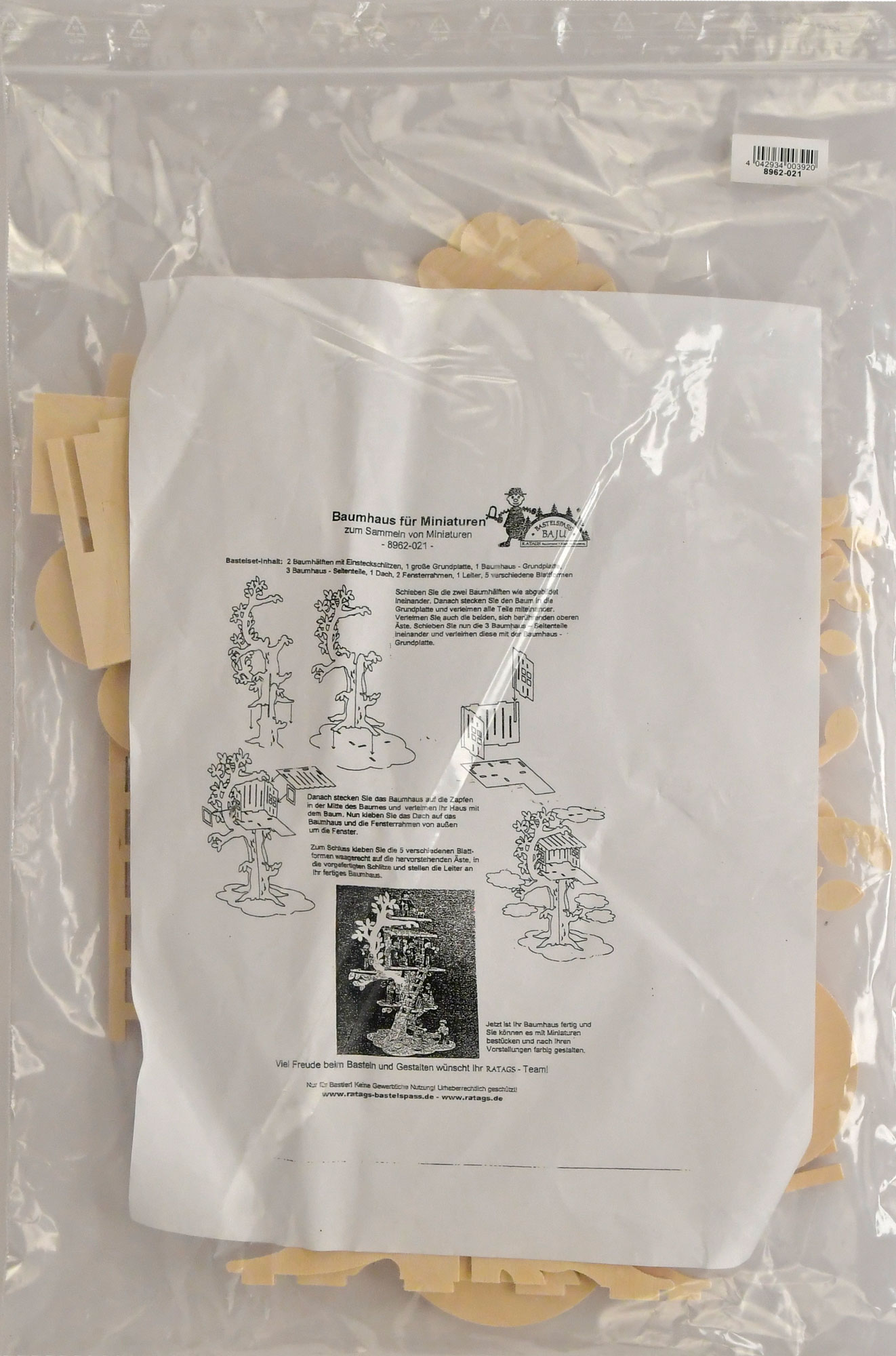 Tree house for crafting, small, for miniatures