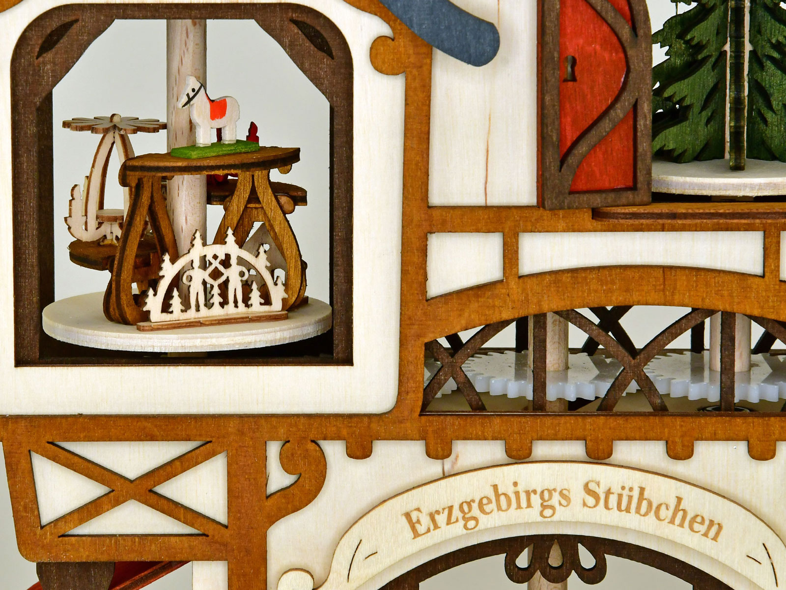 Tandwielpiramide, Erzgebirgsstübchen met 4 theelichthouders
