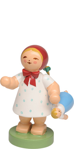 Mädchen mit Puppe