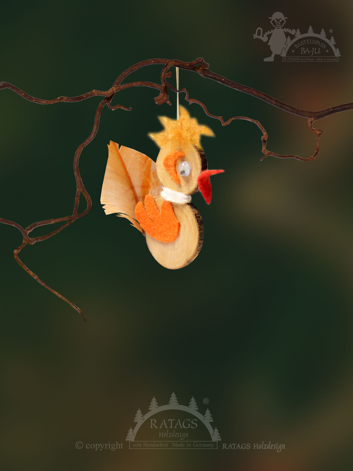 Tree decorations made from tree slices, chicks for crafting