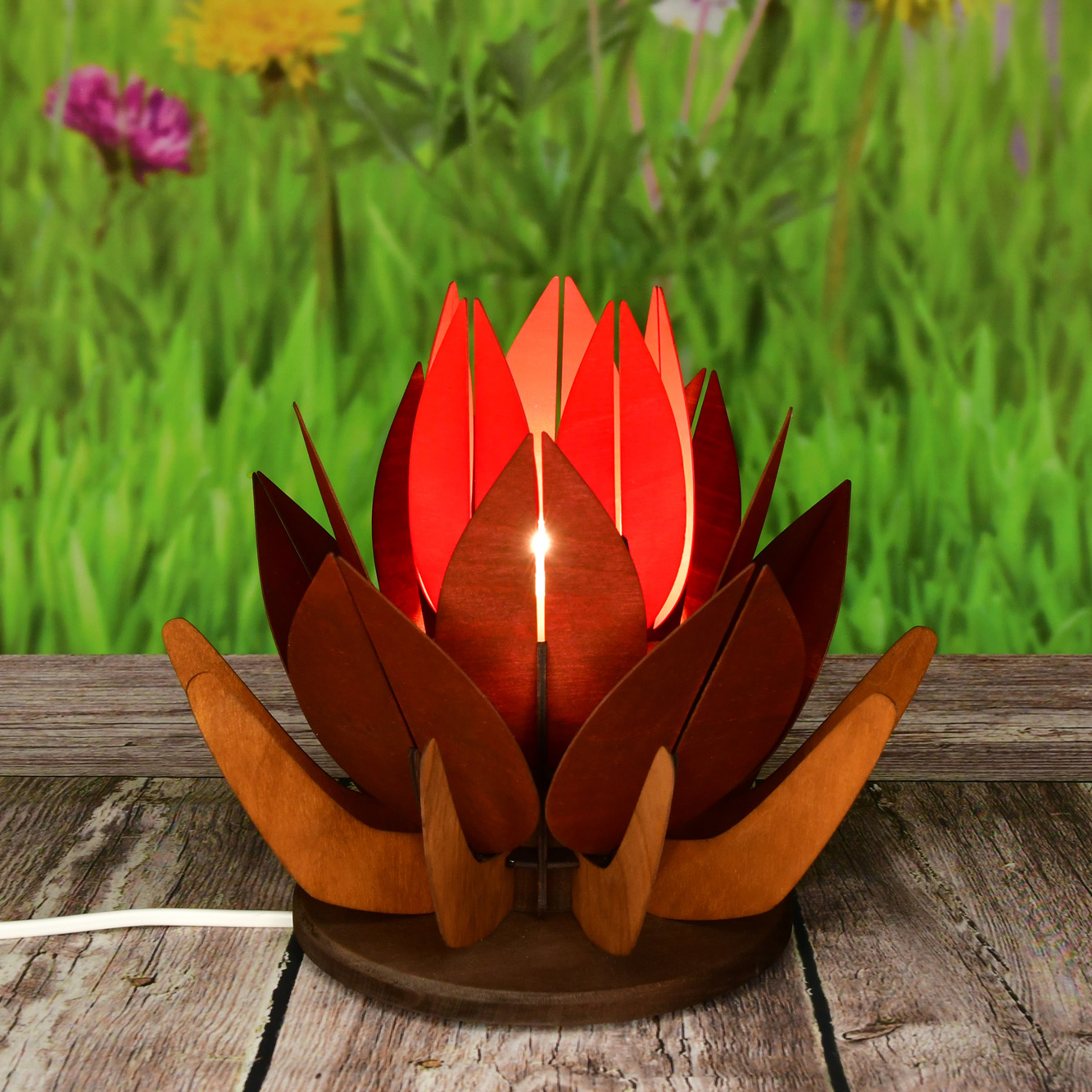 Romantic lamp, 3D lotus flower in shades of red