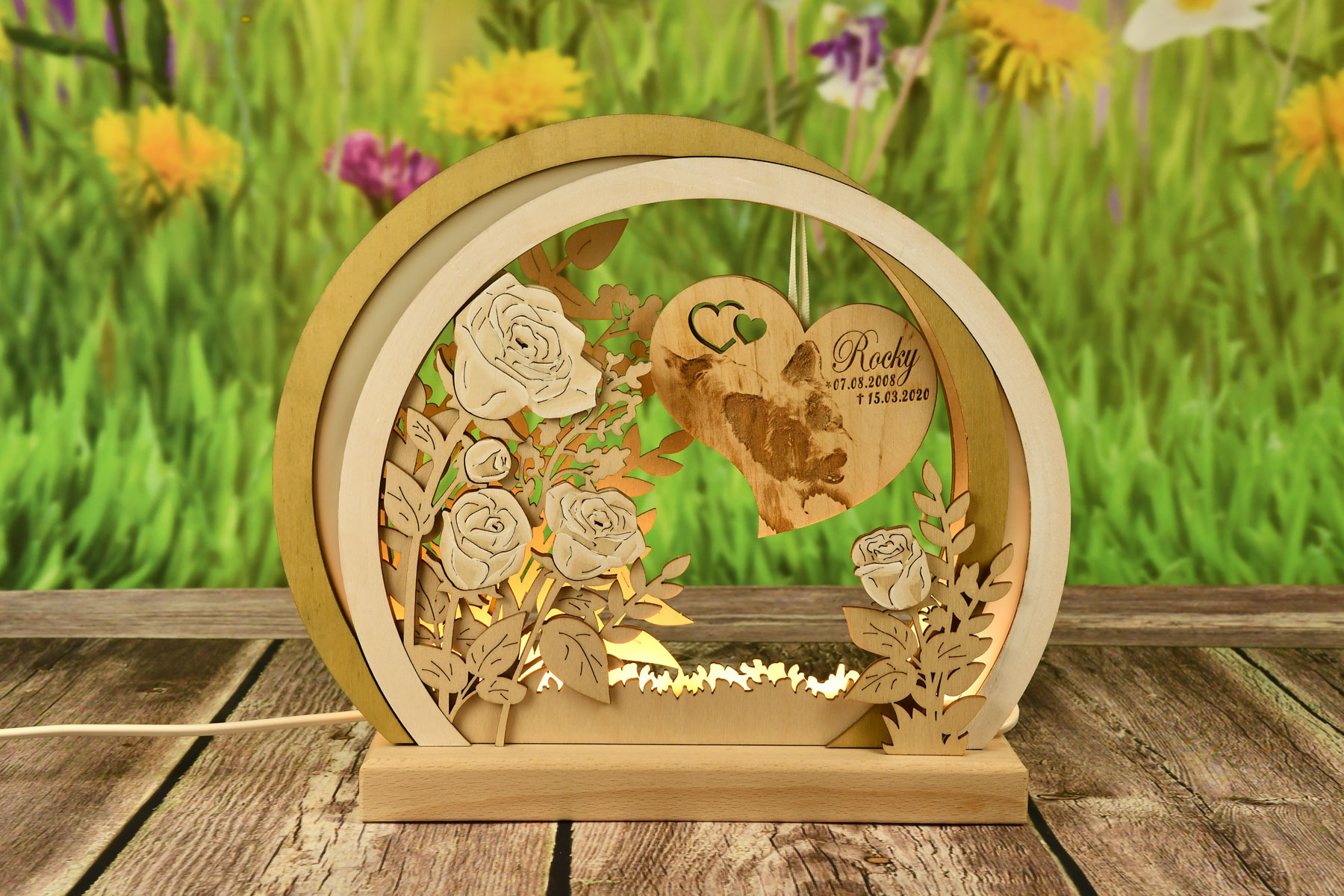 Romantic lamp, LED, round, roses, green