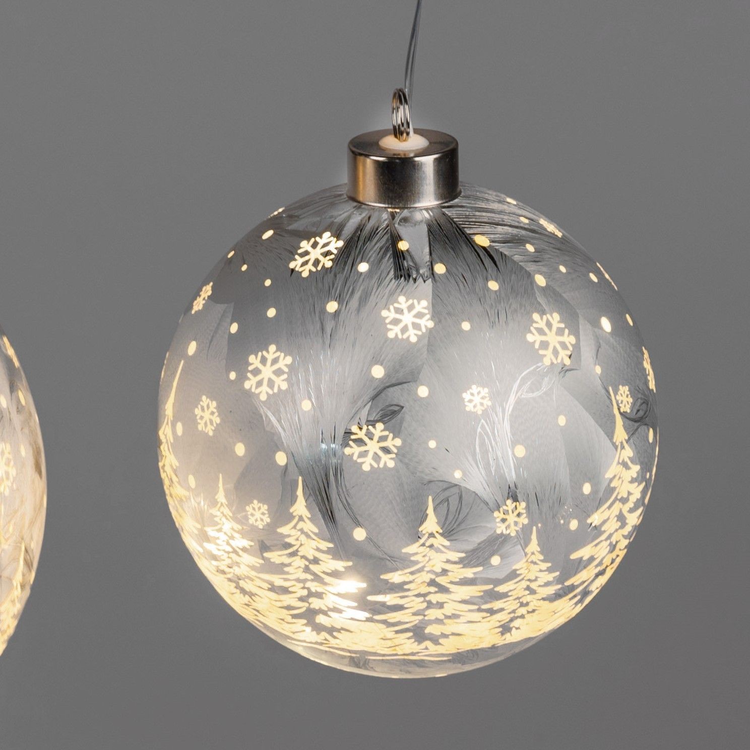 Hanging ball 12 cm frosty silver