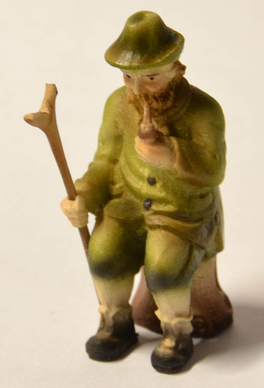 Förster, sitzend auf Baumstamm, Pfeife,  60 mm