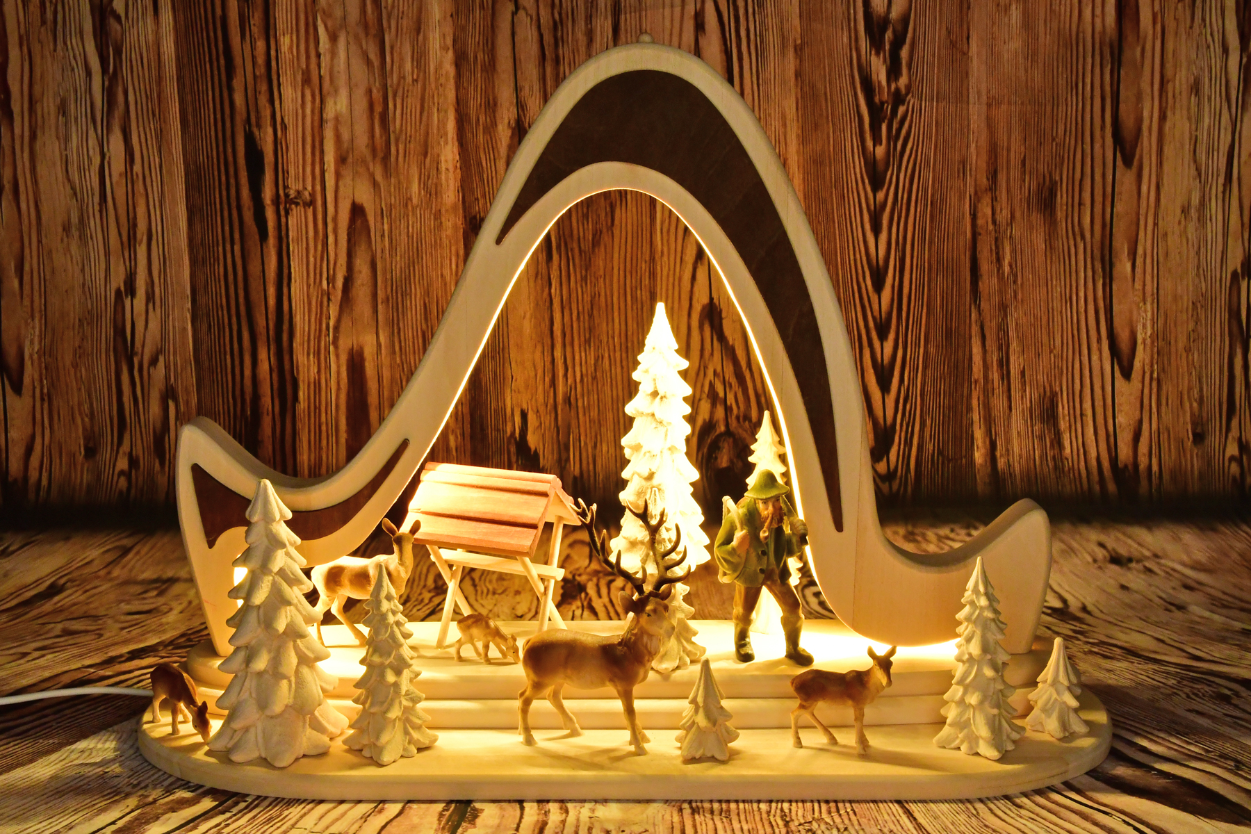 Solid wood arch, deer in the forest with LED lighting