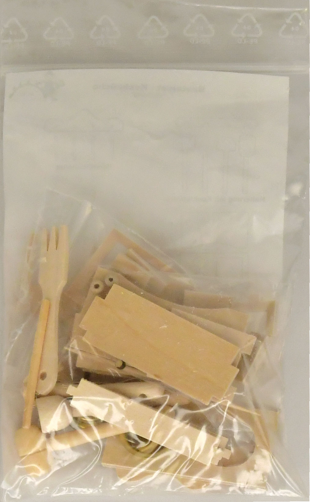 Puppenmöbel zum Basteln, Kochküche