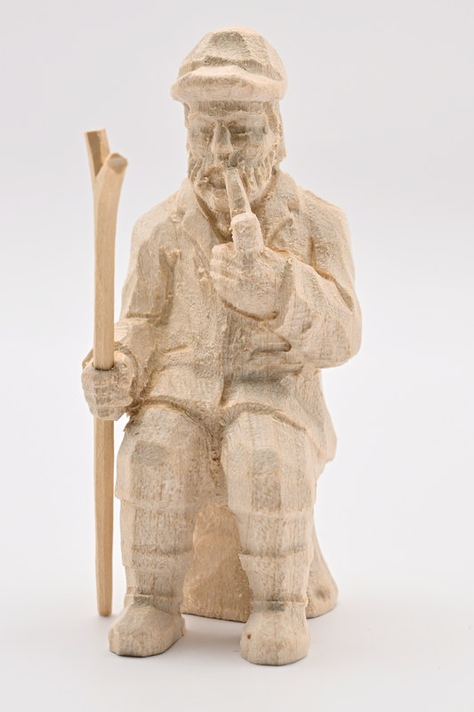 Forester, sitting on a tree trunk, pipe, 80 mm