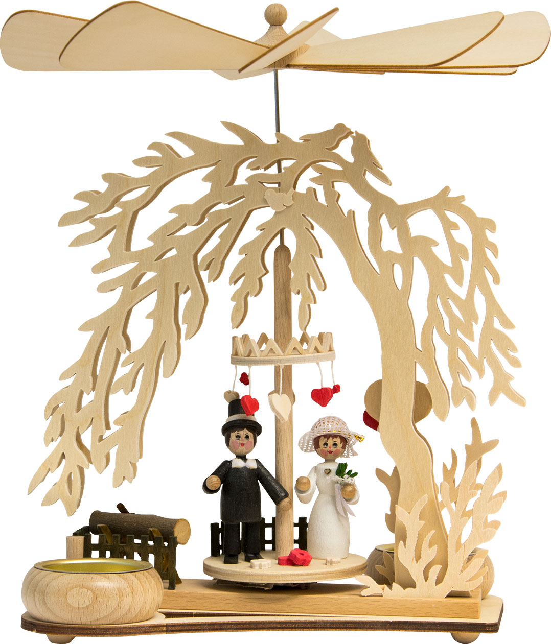 Wicker pyramid, green wedding with tea light holders