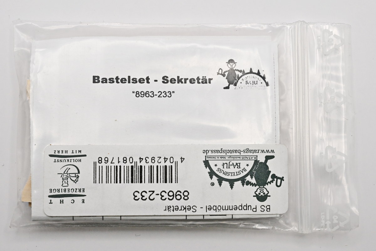 Puppenmöbel zum Basteln, Sekretär