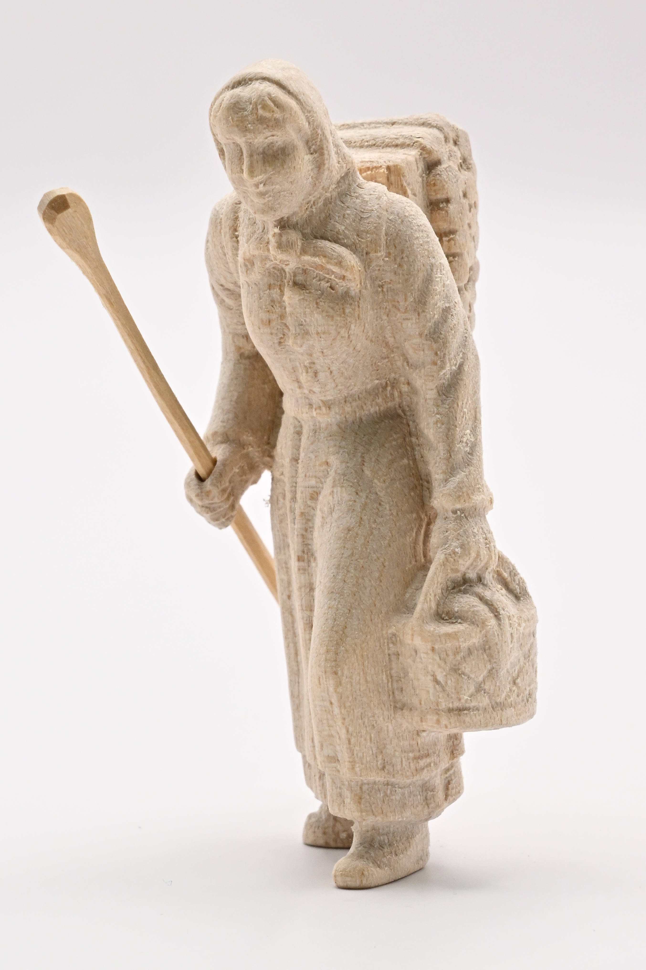 Femme des bois, panier, corbeille, bâton 70 mm