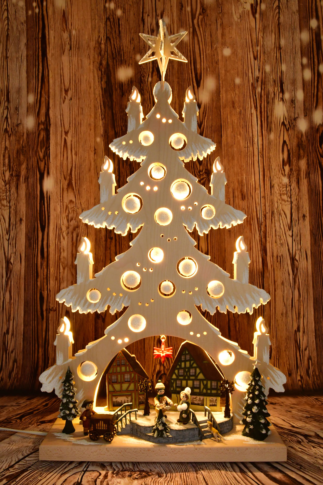 Tanne gr., Weihnachtszauber im Dorf, Raureif