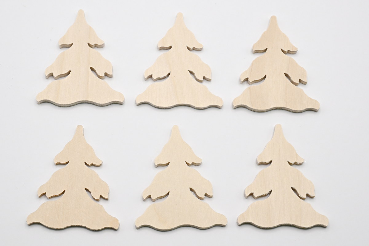 Small trees, 6 pieces, approx. 4 cm, in foil bag