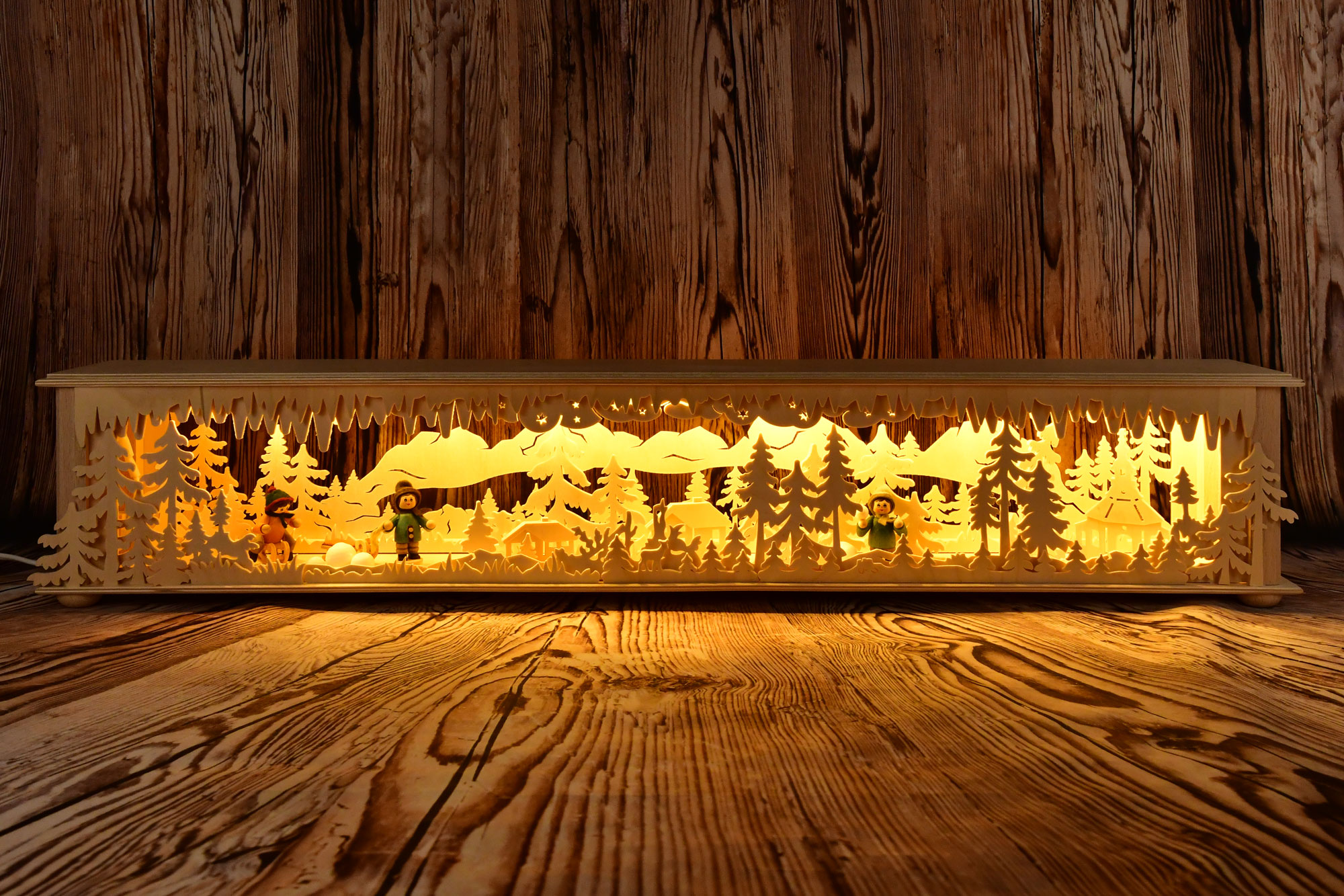 Room light, large, 3 winter children