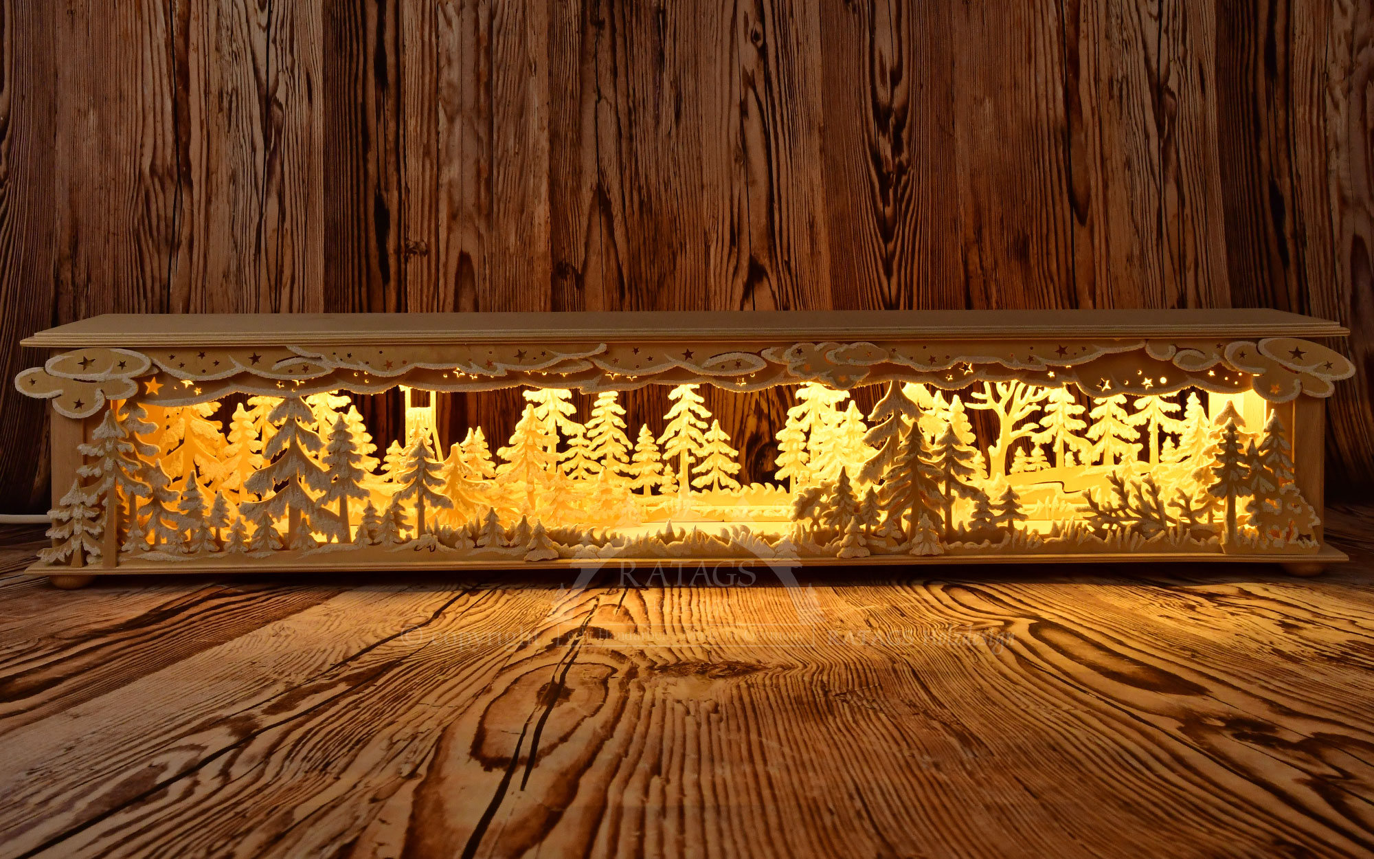 Room light, large, forest, raised hide, hoarfrost