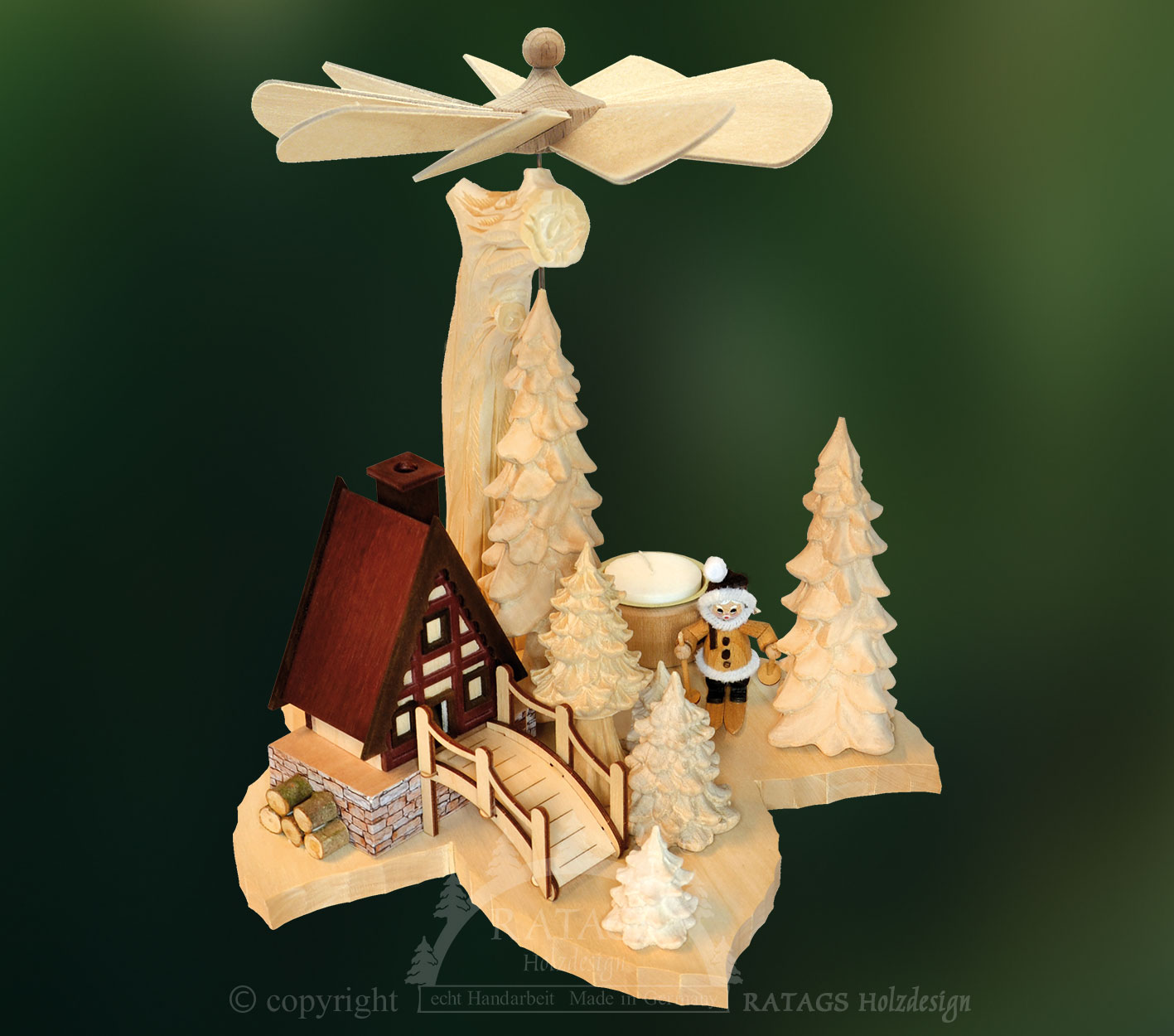 Leaf pyramid, solid Santa Claus