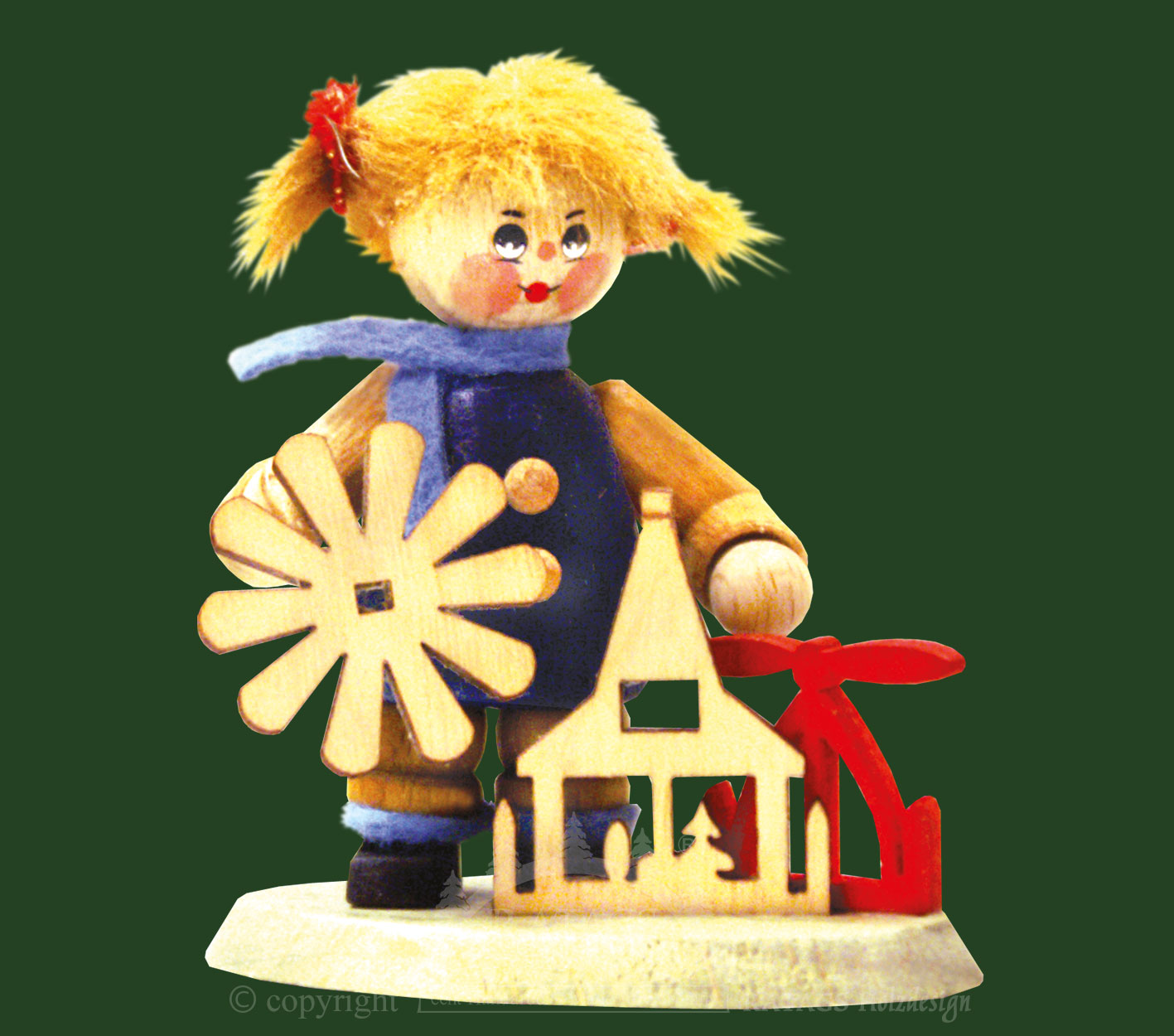 Collector's dolls, girls with pyramids