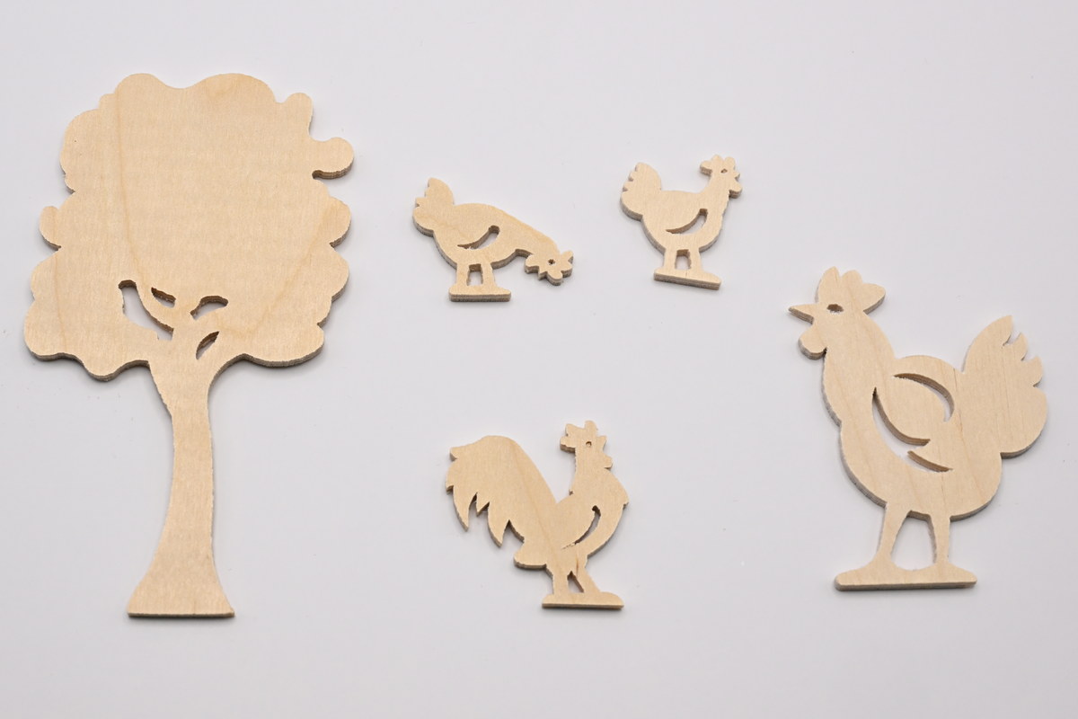 Figurenset zum Basteln, 5-teilig Hühner und Baum